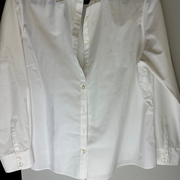 The Outffiter by Lands’ End white button down - Picture 4 of 4